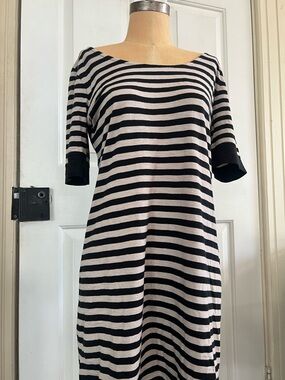 Banana Republic Black and beige Striped tee shirt Dress , so comfortable
